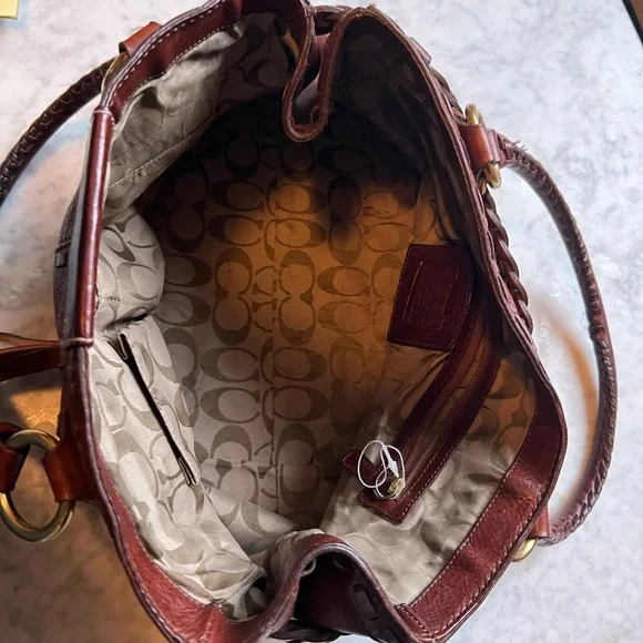 Coach Brown Leather Shoulder Bag with Gold Accents - Picture 4 of 4